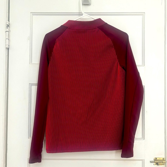 Nike Women’s quarter zip pullover - like new! - Picture 2 of 7